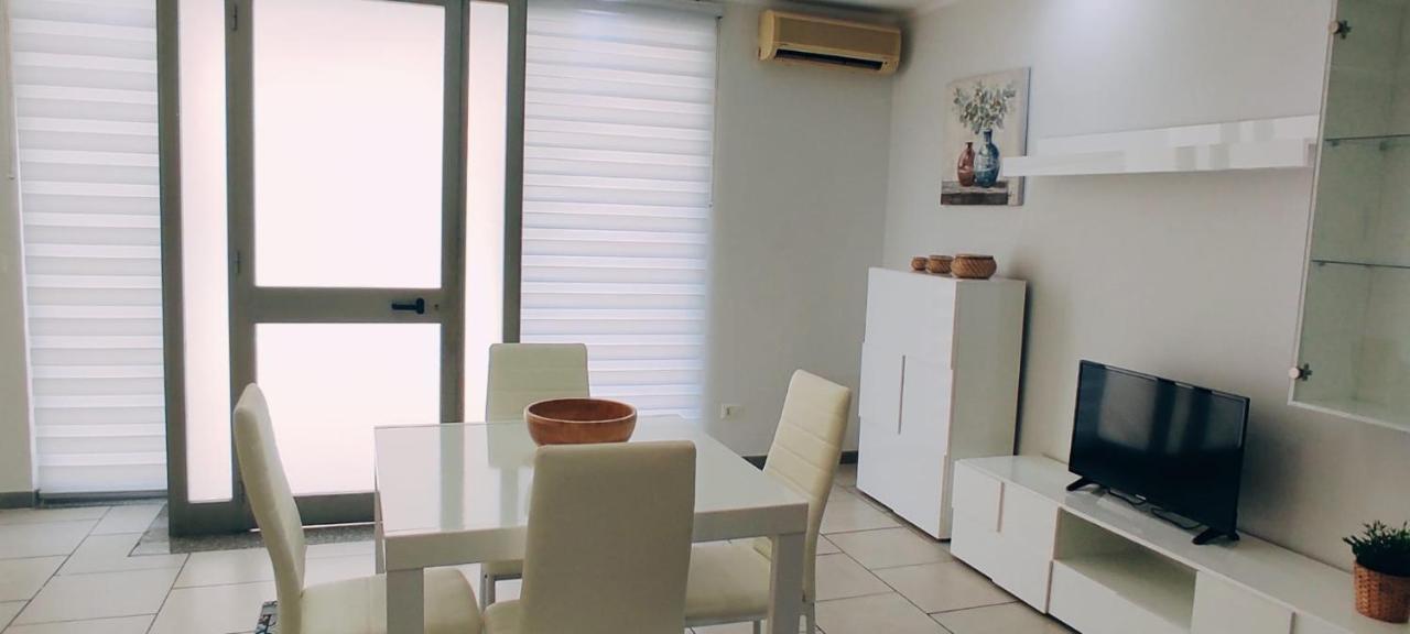 Nino'S Apartments Джардини Наксос Екстериор снимка
