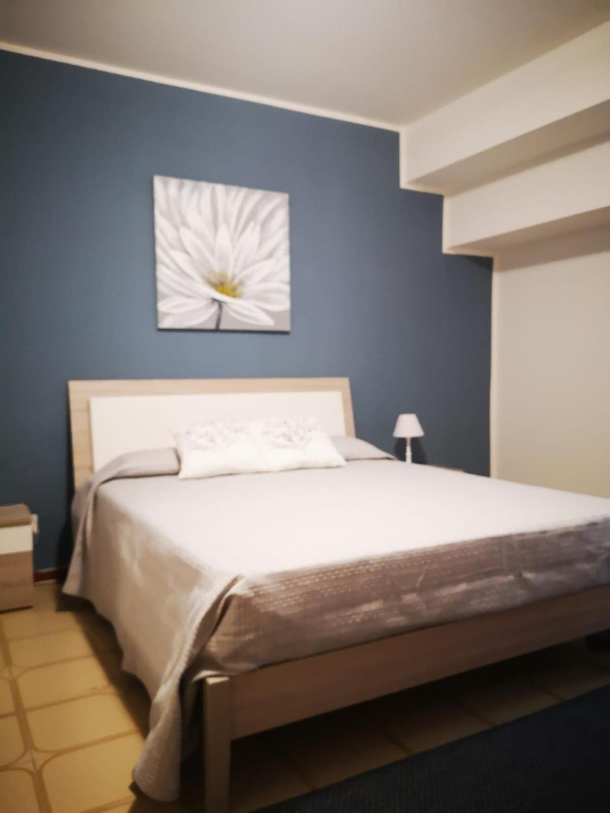 Nino'S Apartments Джардини Наксос Екстериор снимка