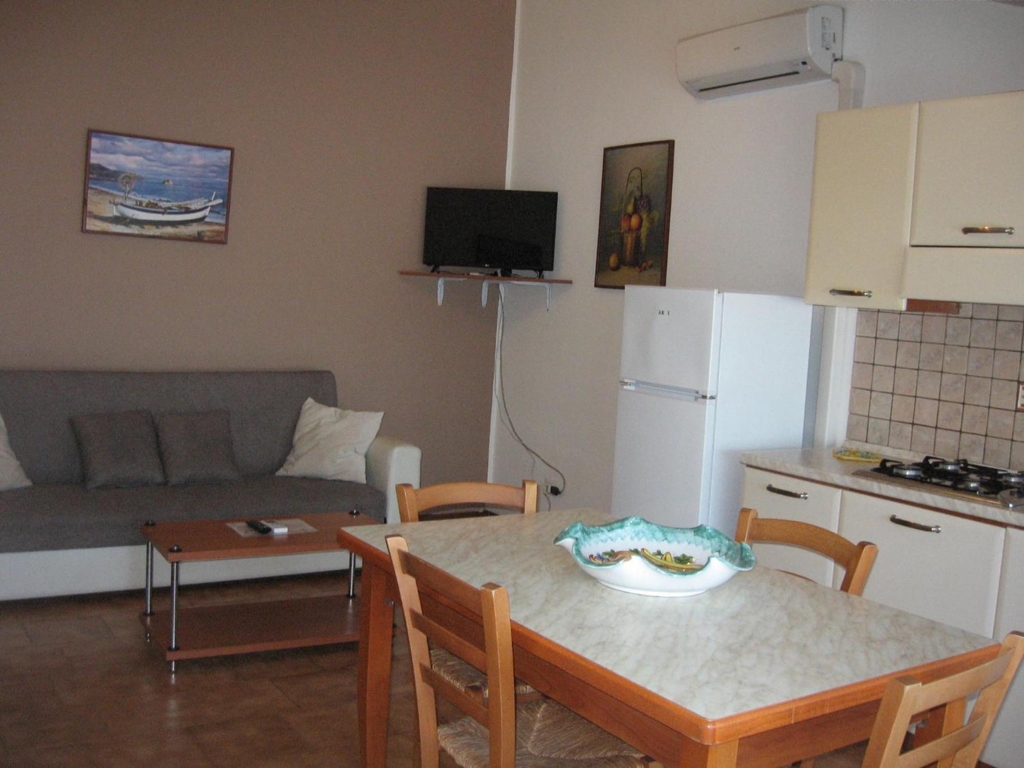 Nino'S Apartments Джардини Наксос Екстериор снимка