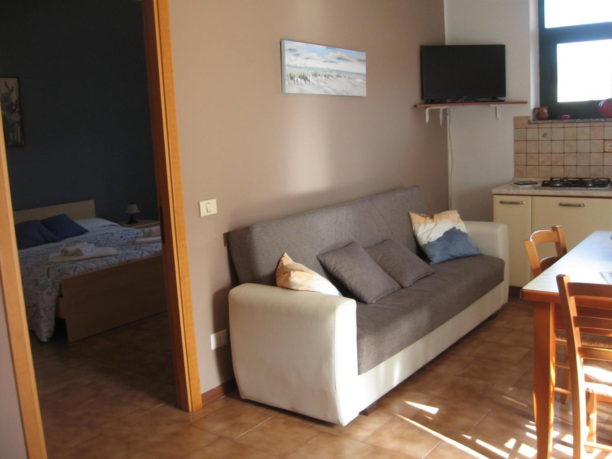 Nino'S Apartments Джардини Наксос Екстериор снимка