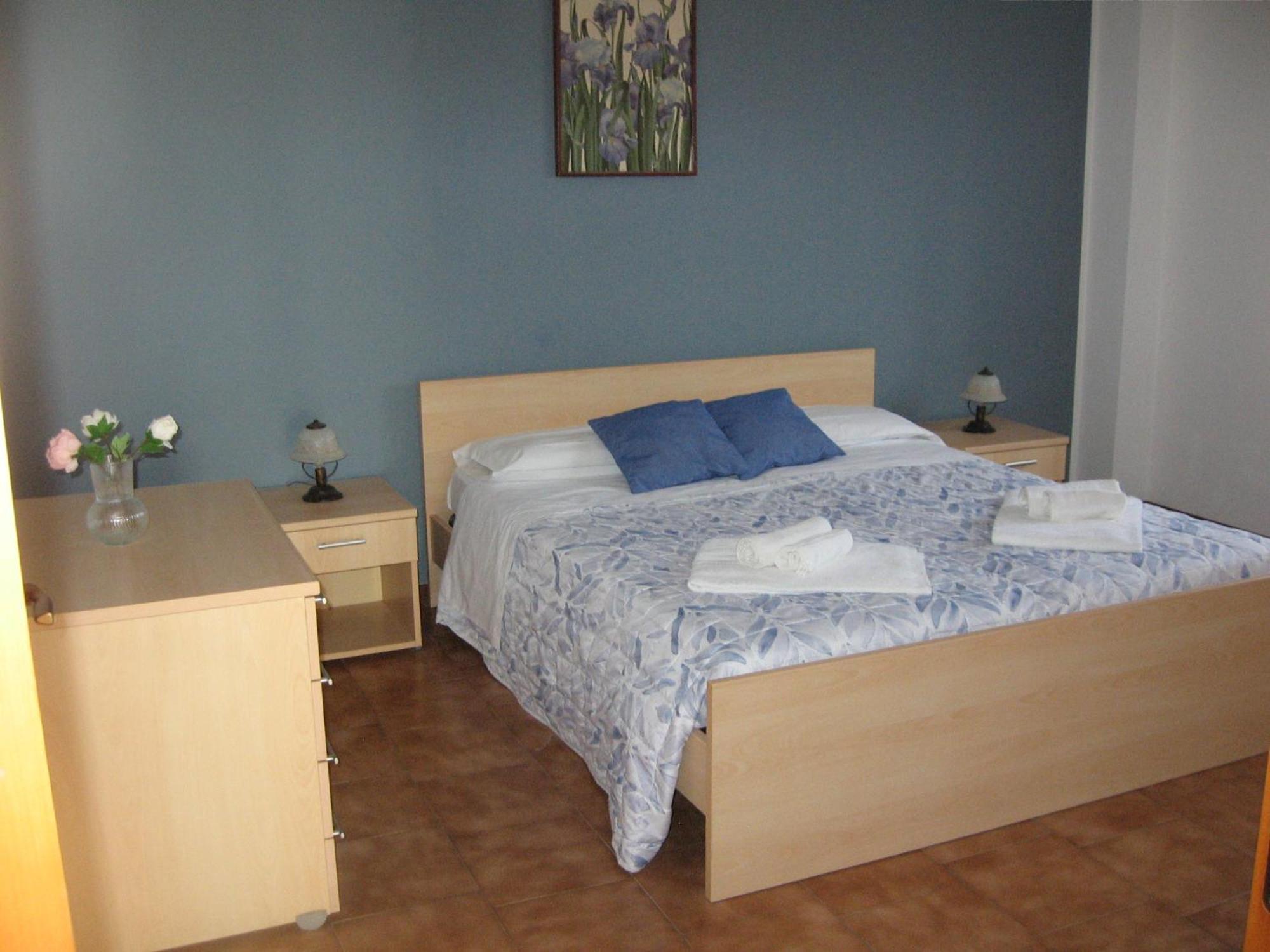 Nino'S Apartments Джардини Наксос Екстериор снимка