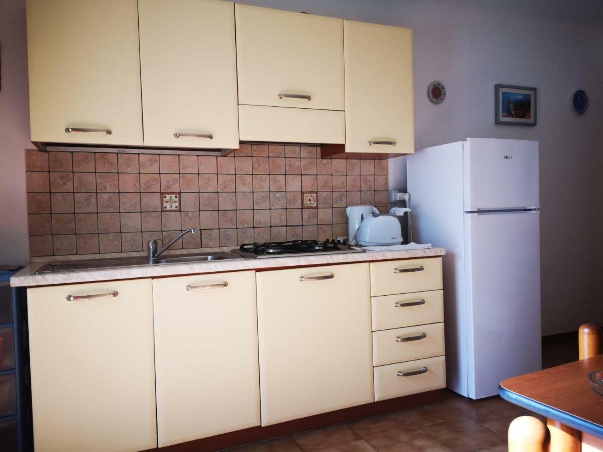 Nino'S Apartments Джардини Наксос Екстериор снимка