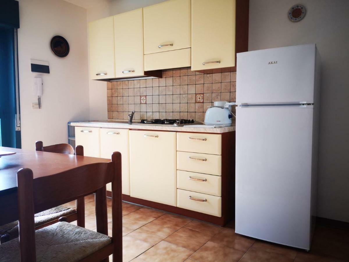 Nino'S Apartments Джардини Наксос Екстериор снимка