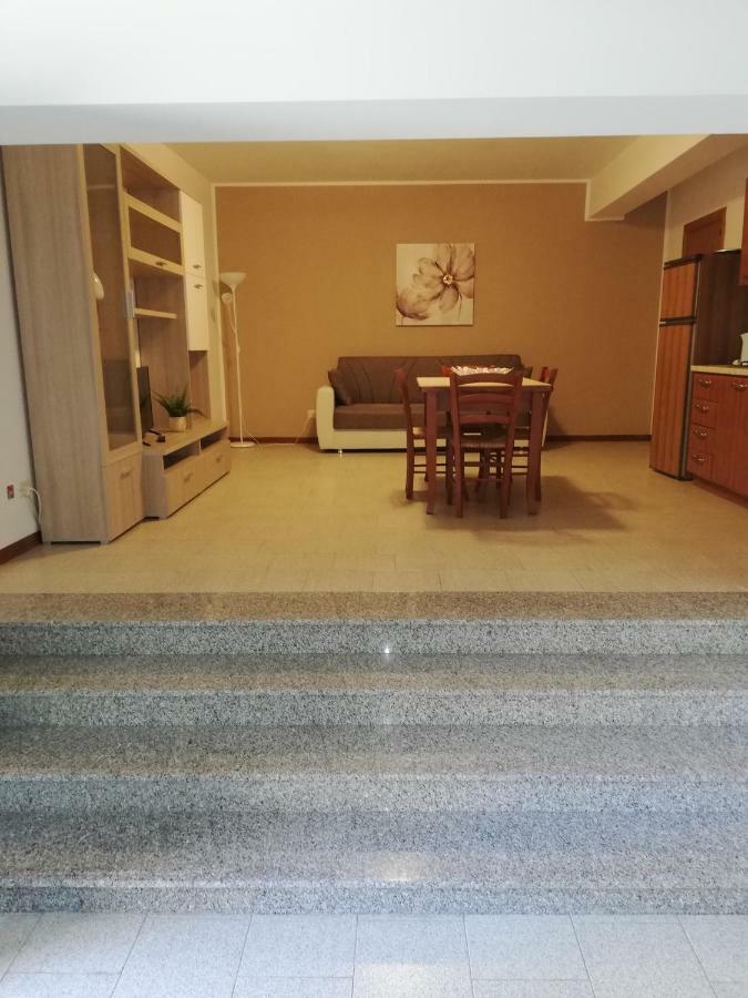 Nino'S Apartments Джардини Наксос Екстериор снимка