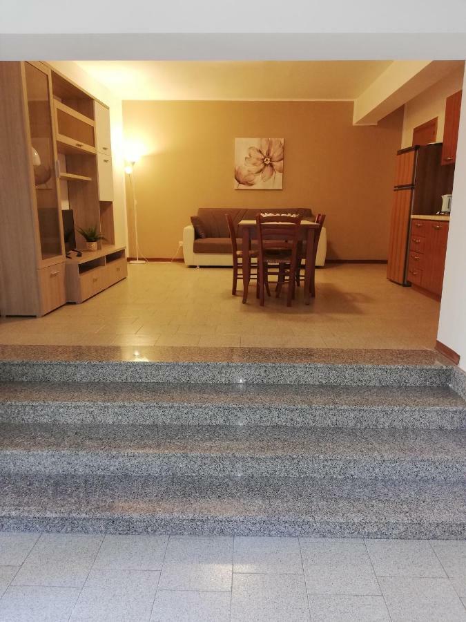 Nino'S Apartments Джардини Наксос Екстериор снимка